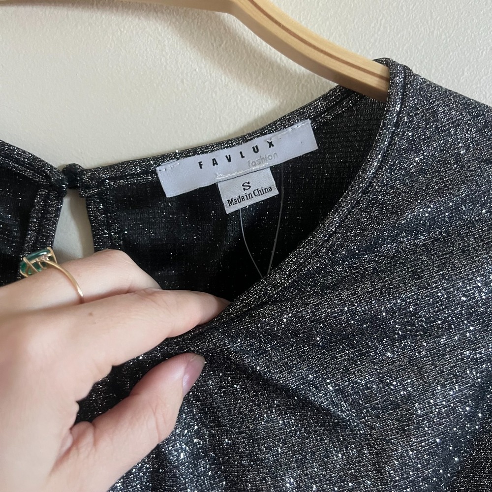 FAVLUX Fashion Women's Black Sparkly Blouse Sz S Sparkly NYE Dress Up Classic - Picture 3 of 5